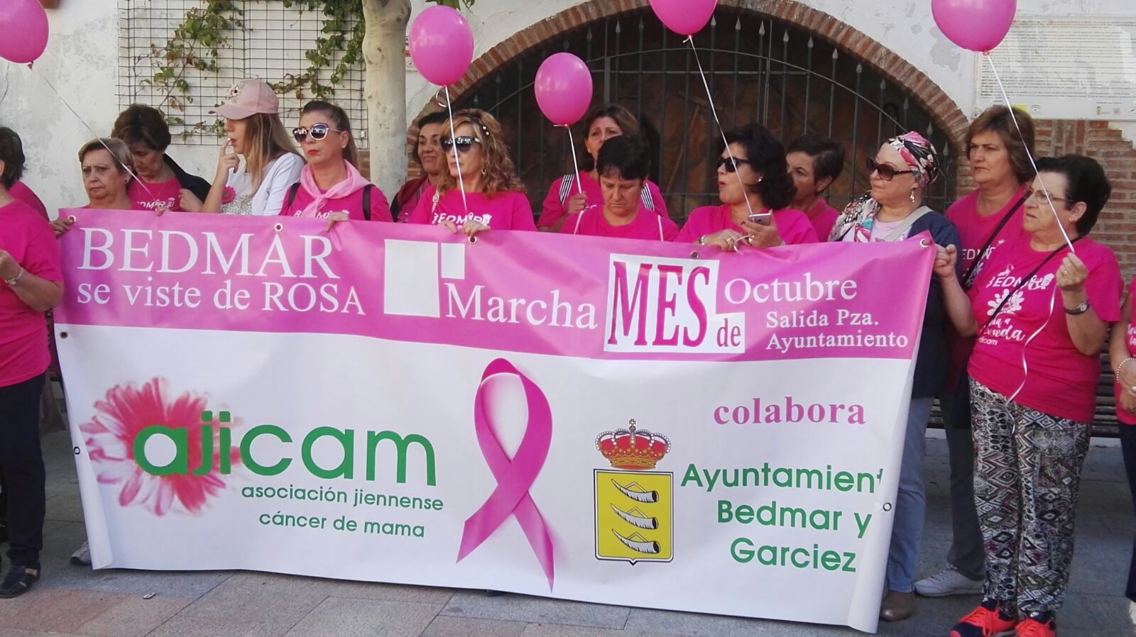 III Marcha Solidaria contra el cáncer de mama en el municipio de Bedmar ...