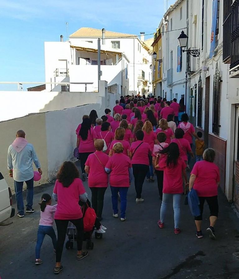 III Marcha Solidaria contra el cáncer de mama en el municipio de Bedmar ...